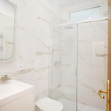 Navigli Newly Renovated 2 Bathrooms Apartment