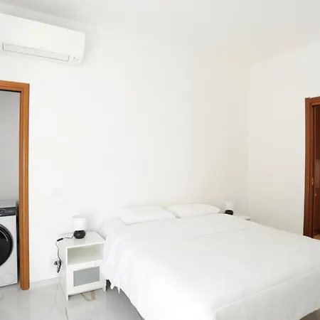 Navigli Newly Renovated 2 Bathrooms Milan